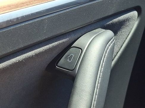 Used 2024 Tesla Model Y Long Range RWD image 23