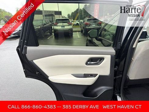 Certified 2025 Nissan Rogue SV AWD/4WD image 17