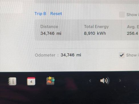 Used 2024 Tesla Model Y Long Range image 14