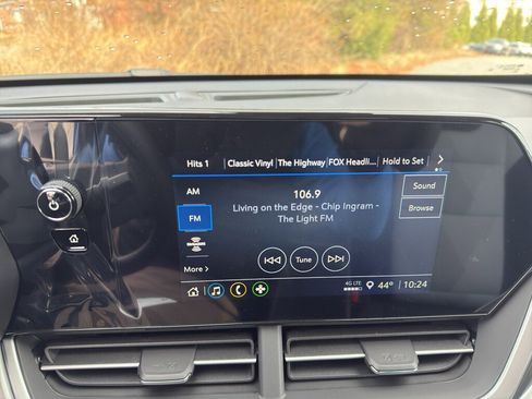 New 2026 Chevrolet Trax LS w/ LS Convenience Package image 11