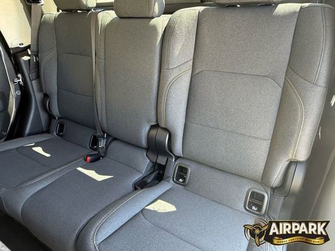 New 2025 Jeep Gladiator Sport AWD/4WD image 15