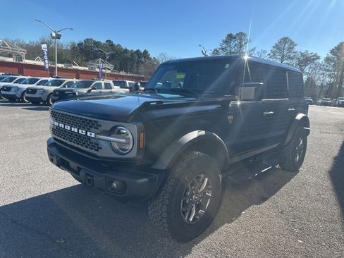 New 2025 Ford Bronco Badlands image 7