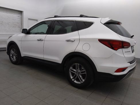 Used 2018 Hyundai Santa Fe Sport FWD image 3