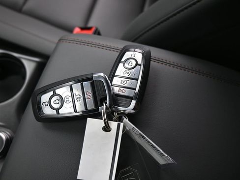 Used 2025 Ford Explorer Active image 20