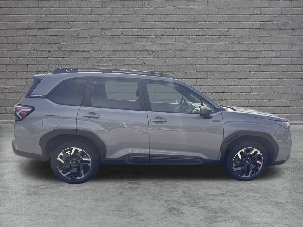 Used 2025 Subaru Forester Limited AWD/4WD image 8