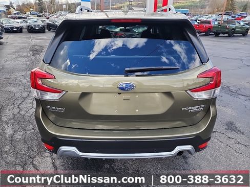 Used 2022 Subaru Forester Touring image 7