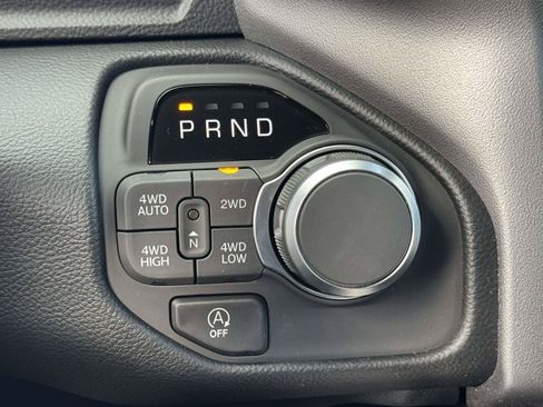 New 2026 RAM 1500 Big Horn w/ Night Edition AWD/4WD image 8
