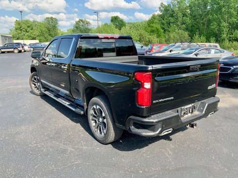 Used 2024 Chevrolet Silverado 1500 High Country AWD/4WD image 11