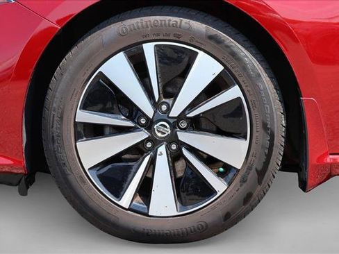 Used 2019 Nissan Altima 2.5 SL FWD image 9