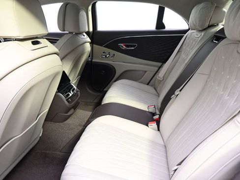 New 2026 Bentley Flying Spur Plug-In Hybrid image 25