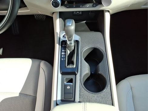 Used 2025 Nissan Altima 2.5 SV image 22