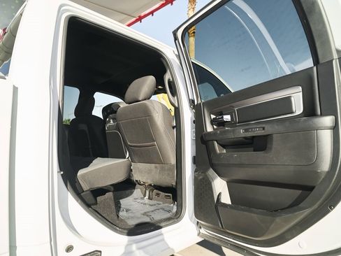 Used 2024 RAM 1500 Classic Warlock image 16