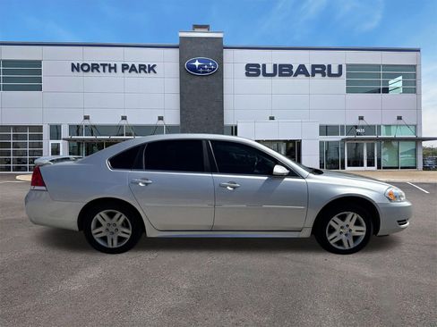 Used 2012 Chevrolet Impala LT FWD image 2