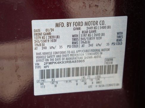 Used 2024 Ford Edge Titanium image 23