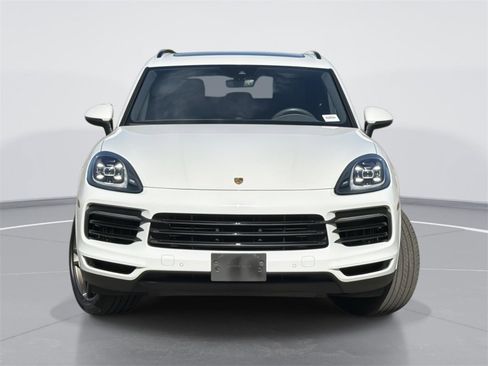 Used 2020 Porsche Cayenne image 2