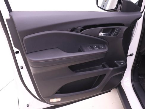 New 2026 Honda Ridgeline Black Edition image 9