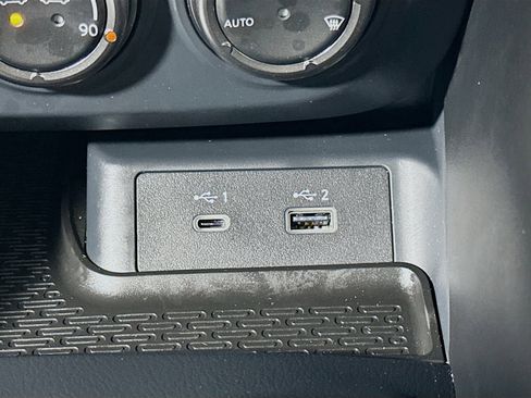 Used 2024 Nissan Z Performance w/ Floor Mat Package image 19