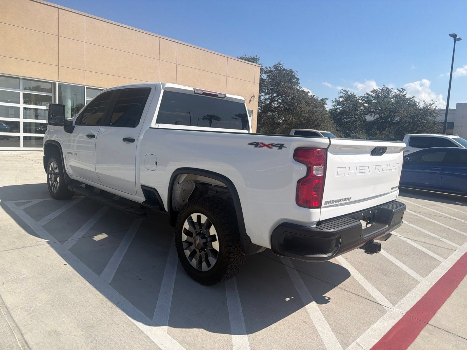 Used 2024 Chevrolet Silverado 2500 Custom w/ Custom Value Package AWD/4WD image 7