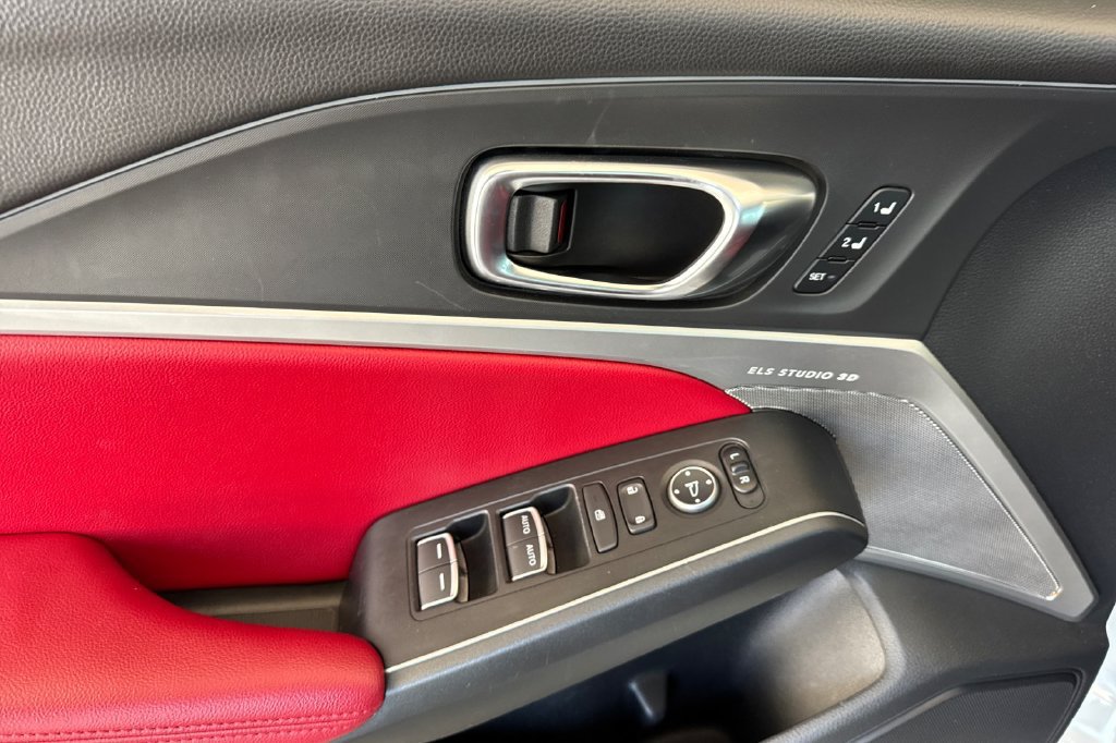 Certified 2025 Acura Integra A-Spec w/ Technology Package FWD image 15