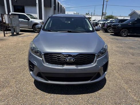 Used 2020 Kia Sorento LX FWD image 2