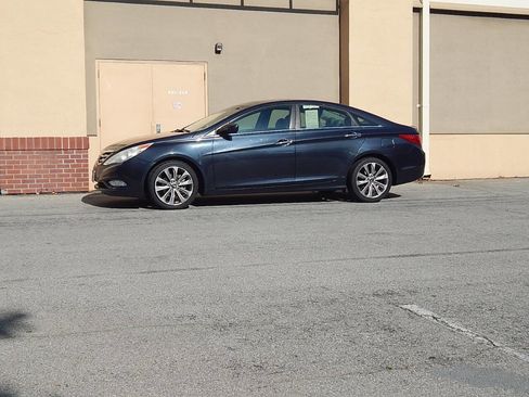 Used 2011 Hyundai Sonata SE w/ Navigation & Sunroof Pkg 4 image 7