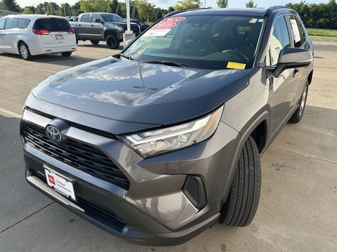 Used 2024 Toyota RAV4 XLE w/ Convenience Package AWD/4WD image 3