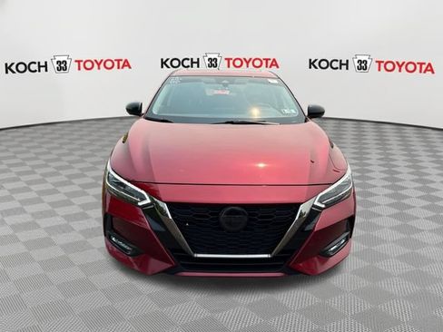 Used 2021 Nissan Sentra SR w/ SR Premium Package FWD image 2