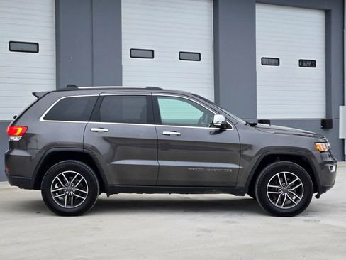 Used 2019 Jeep Grand Cherokee Limited image 11