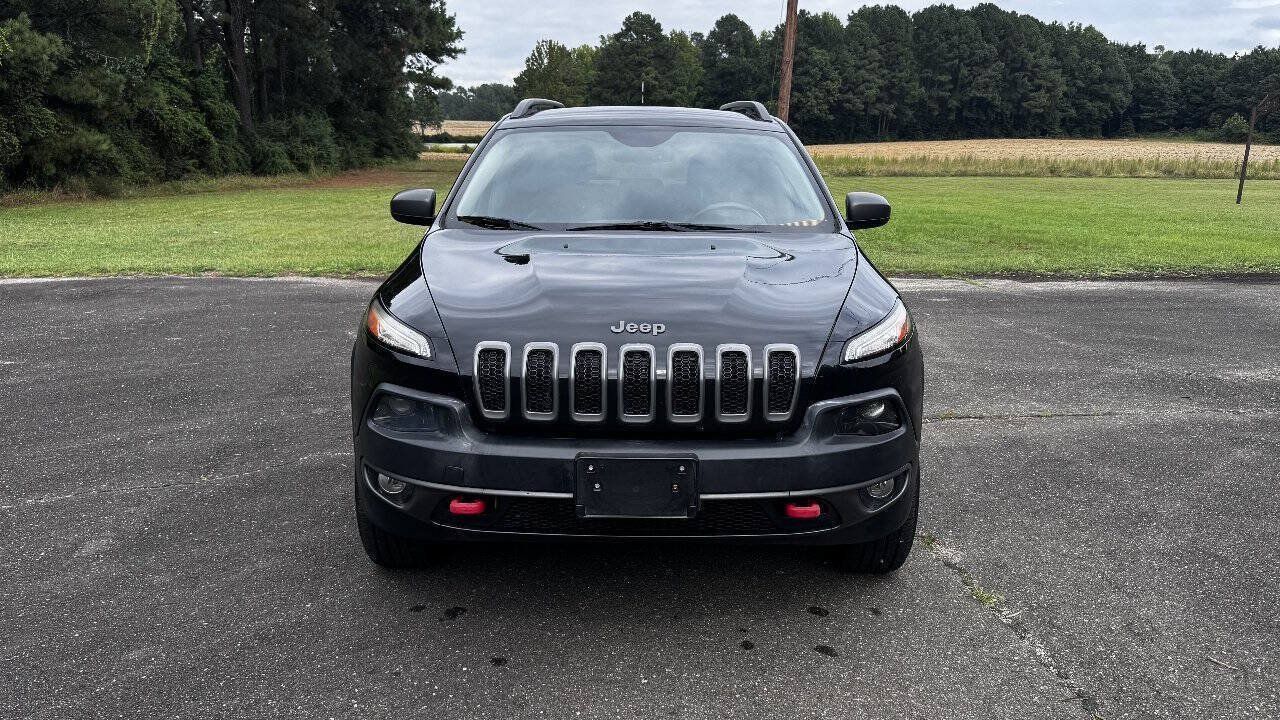 Used 2014 Jeep Cherokee Trailhawk w/ Comfort/Convenience Group AWD/4WD image 3