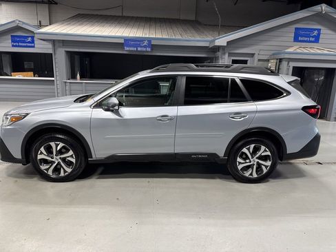 Certified 2022 Subaru Outback Limited XT AWD/4WD image 5