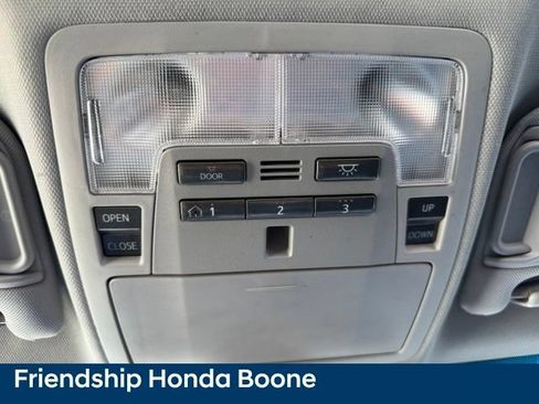 Used 2017 Toyota Camry XSE w/ Advanced Technology Package FWD image 34