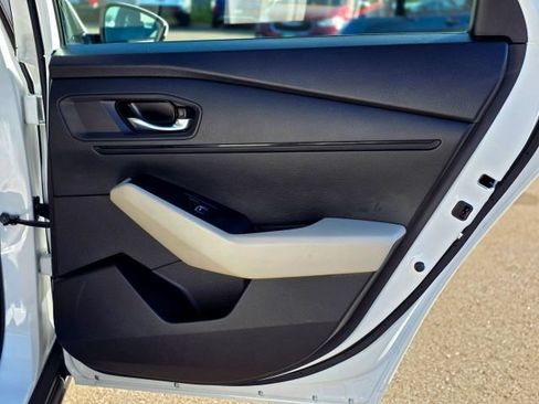 Used 2023 Honda Accord LX image 42