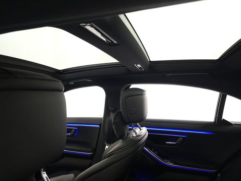 Used 2023 Mercedes-Benz S 500 4MATIC w/ AMG Line image 27