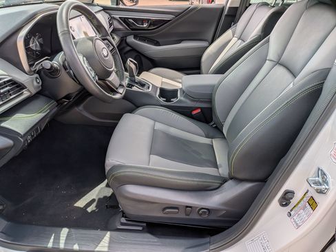 Certified 2025 Subaru Outback Onyx Edition AWD/4WD image 11