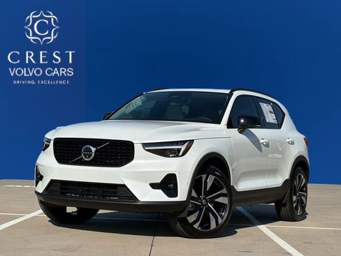 New 2026 Volvo XC40 B4 Plus w/ Protection Package Premier image 1