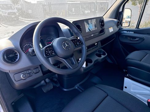 New 2024 Mercedes-Benz Sprinter 3500 image 9