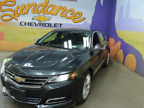 Used 2015 Chevrolet Impala LTZ FWD image 4