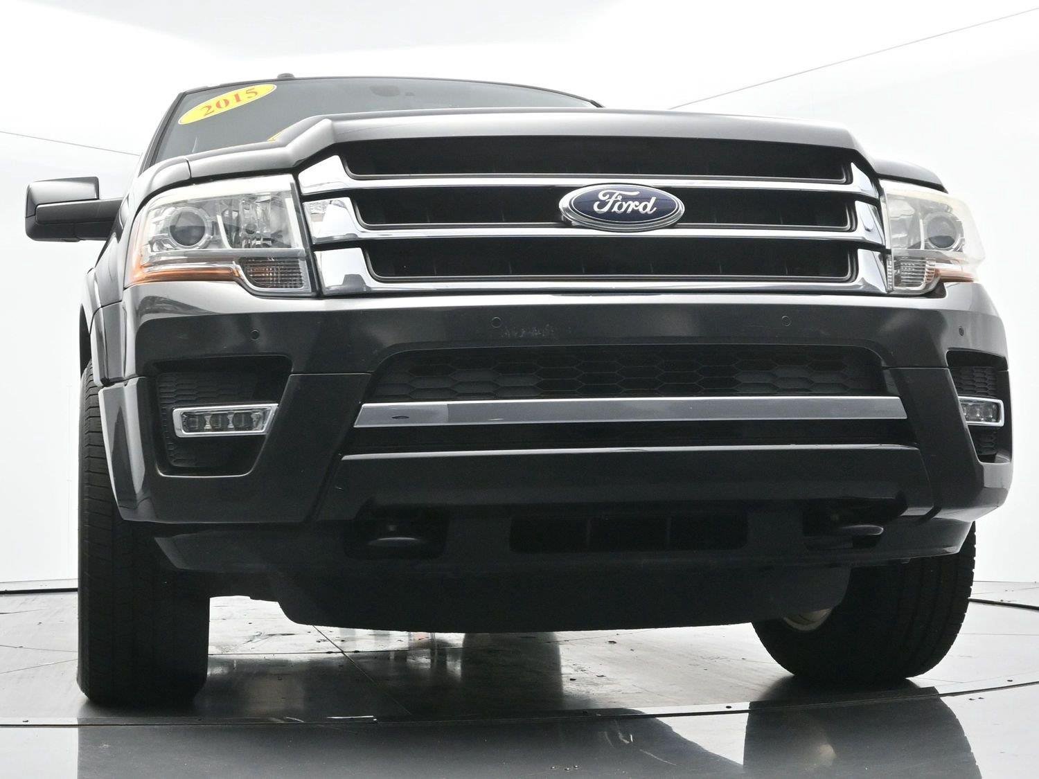 Used 2015 Ford Expedition Limited w/ Equipment Group 301A AWD/4WD image 54