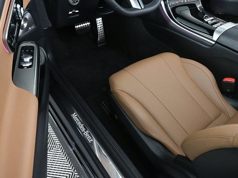 Certified 2024 Mercedes-Benz CLE 300 4MATIC Cabriolet image 7