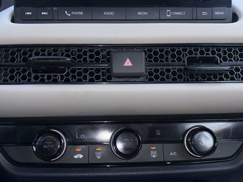 Used 2023 Honda HR-V LX image 5