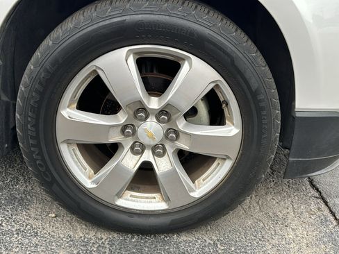 Used 2016 Chevrolet Traverse LTZ image 2