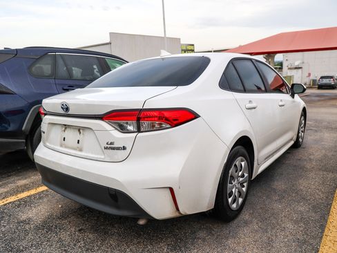 Used 2024 Toyota Corolla LE FWD image 8