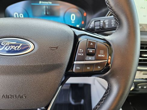 Used 2023 Ford Escape Platinum image 21