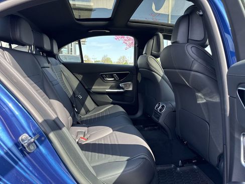 New 2025 Mercedes-Benz C 300 4MATIC Sedan image 18