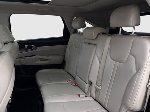 Used 2021 Kia Sorento S w/ Panoramic Sunroof Package FWD image 35