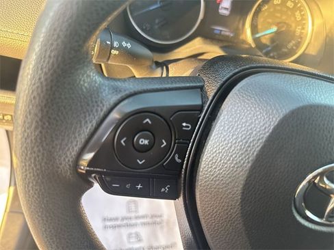 Used 2019 Toyota RAV4 XLE image 17