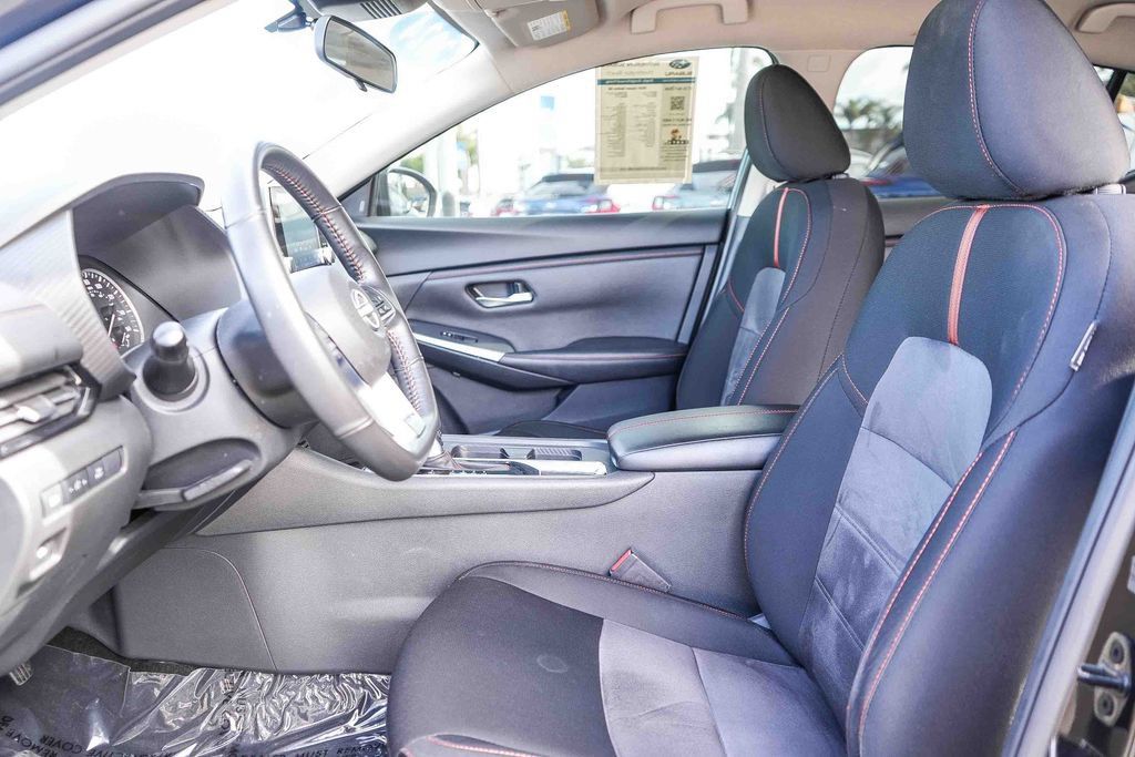 Used 2024 Nissan Sentra SR FWD image 20