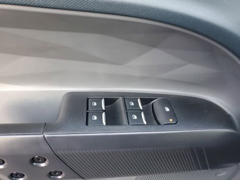 New 2025 Ford Maverick XL w/ Equipment Group 102A image 13