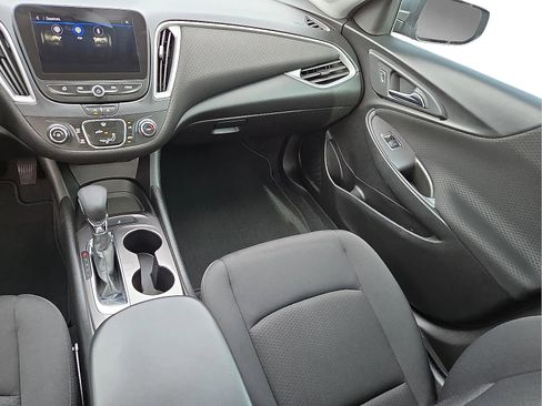 Used 2022 Chevrolet Malibu LS image 12