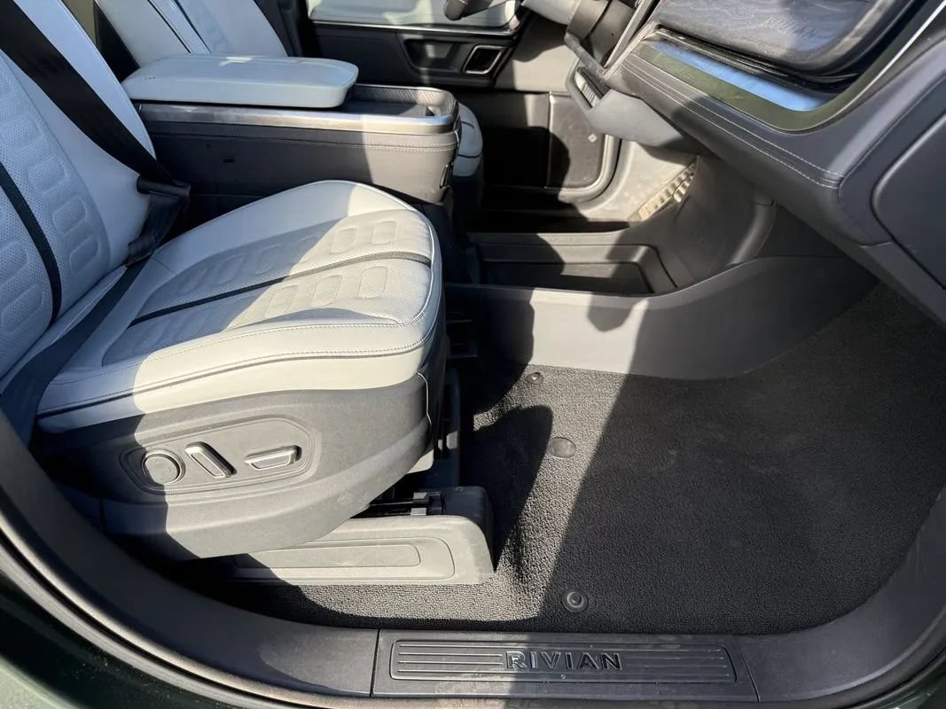 Used 2023 Rivian R1S Adventure Quad AWD/4WD image 28